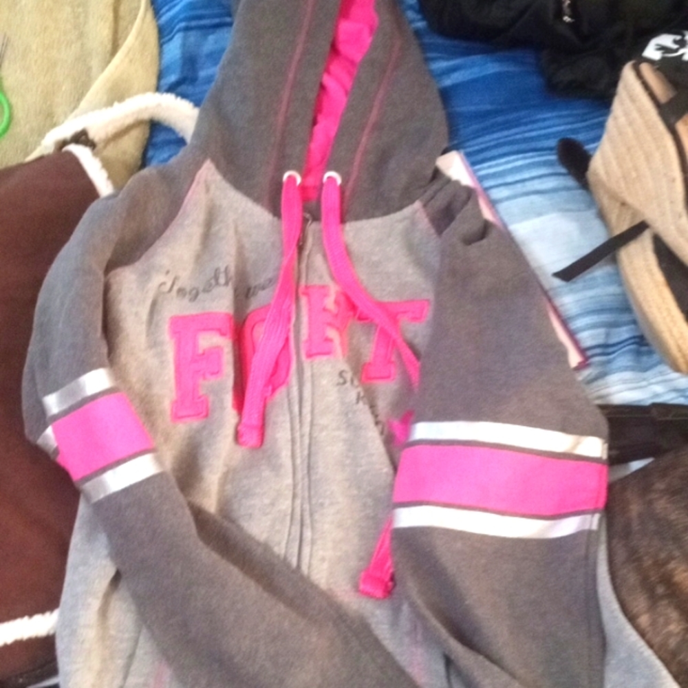 Susan G. Komen breast cancer hoodie